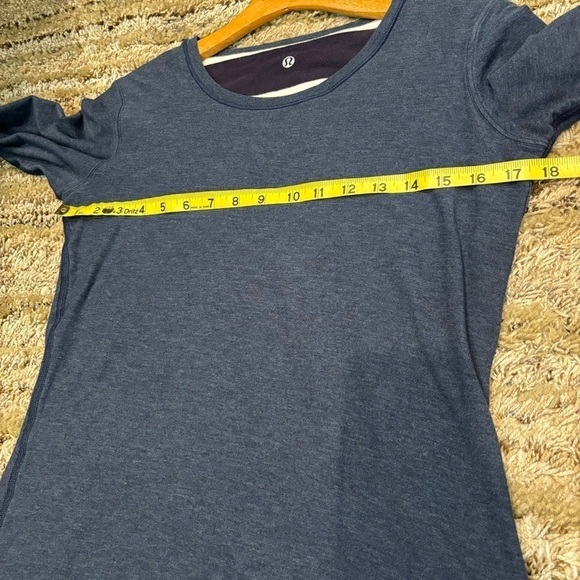Lululemon Every Yogi Long Sleeve Womens Size M Top Blue White - Picture 14 of 15